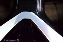 Laden Sie das Bild in den Galerie-Viewer, 1x Alufelge 18 Zoll 7.0&quot; 4x108 35ET Glanz Schwarz 00128-RR Opel Crossland X