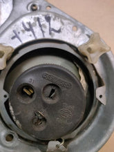 Laden Sie das Bild in den Galerie-Viewer, Frontscheinwerfer VW 411941663B Ein Stück (Rechts oder Links) Headlight SCH6483385336pm