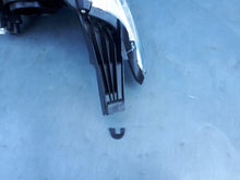 Laden Sie das Bild in den Galerie-Viewer, Frontscheinwerfer Mitsubishi L200 8301C738 Rechts Scheinwerfer Headlight