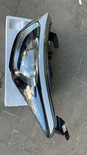 Load image into Gallery viewer, Frontscheinwerfer Hyundai I20 Links Scheinwerfer Headlight