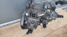 Load image into Gallery viewer, Frontscheinwerfer Ford Ranger JB3B-13D154 Rechts Scheinwerfer Headlight SCH2332772287ga