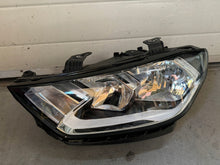 Load image into Gallery viewer, Frontscheinwerfer Audi A1 82A941003 Links Scheinwerfer Headlight