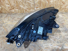 Laden Sie das Bild in den Galerie-Viewer, Frontscheinwerfer BMW 2 Active Tourer U06 5A4224701 LED Links Headlight