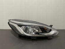 Laden Sie das Bild in den Galerie-Viewer, Frontscheinwerfer Ford Fiesta I ESI801-FORD Rechts Scheinwerfer Headlight SCH1926349762gc