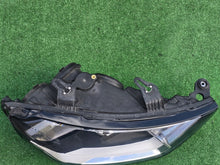 Laden Sie das Bild in den Galerie-Viewer, Frontscheinwerfer Audi A1 82A941004 Rechts Scheinwerfer Headlight SCH3869806762da