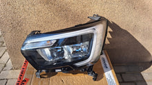 Laden Sie das Bild in den Galerie-Viewer, Frontscheinwerfer Renault Master I LED Ein Satz Scheinwerfer Headlight SCH2284131329pl