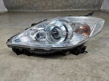 Laden Sie das Bild in den Galerie-Viewer, Frontscheinwerfer Mazda 5 I C29151040 Ein Stück (Rechts oder Links) Headlight