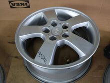 Load image into Gallery viewer, 1x Alufelge 16 Zoll 6.5" 5x114.3 46ET Glanz Silber 52910-2E300 Hyundai Tucson FEL3395043265iz