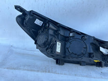 Laden Sie das Bild in den Galerie-Viewer, Frontscheinwerfer Hyundai Tucson 92101-D7500 Ein Stück (Rechts oder Links)