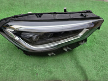 Laden Sie das Bild in den Galerie-Viewer, Frontscheinwerfer Mercedes-Benz W247 A2479067001KZ Full LED Rechts Headlight SCH1306267315xi