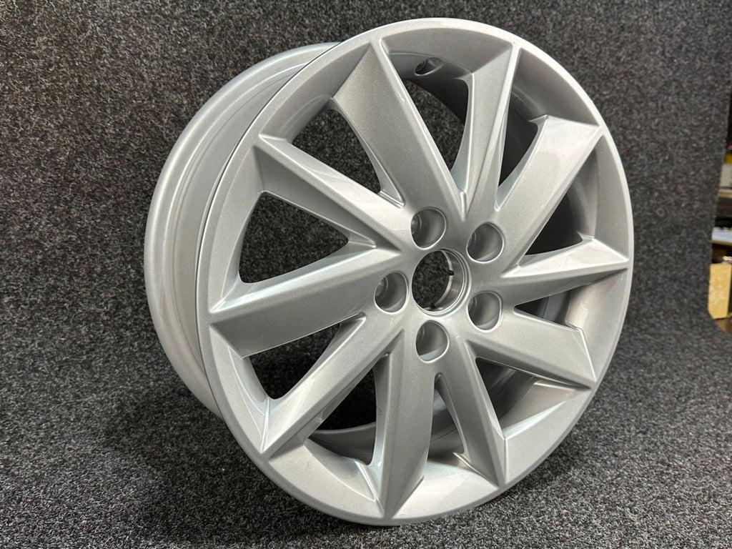1x Alufelge 15 Zoll 6.0" 5x100 38ET Glanz Silber 6P0601025F Seat Ibiza Iv FEL6169892305eq