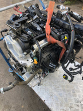Load image into Gallery viewer, Motor Renault Captur E-Tech H4M630 1.6 45TKm 2021 Benzin Engine Unkomplett