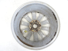 Laden Sie das Bild in den Galerie-Viewer, 1x Alufelge 17 Zoll 7.5&quot; 5x112 47ET AW931007GA VW Passat B7 Rim Wheel