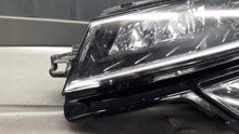 Laden Sie das Bild in den Galerie-Viewer, Frontscheinwerfer Skoda Karoq 57B941015D LED Links Scheinwerfer Headlight SCH1485630490dk