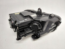 Laden Sie das Bild in den Galerie-Viewer, Frontscheinwerfer Hyundai Kona 92102J9000 Rechts Scheinwerfer Headlight SCH9368225848qb