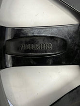 Laden Sie das Bild in den Galerie-Viewer, 1x Alufelge 18 Zoll PW457-02010 Toyota Corolla Rim Wheel FEL4679343794xj