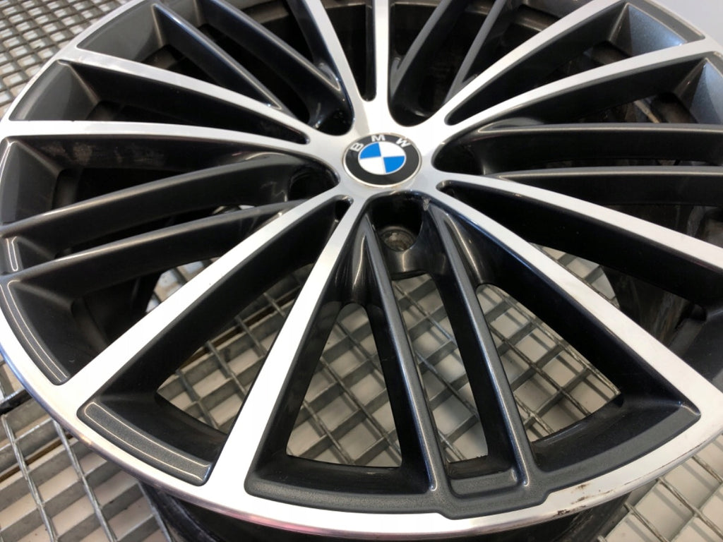 1x Alufelge 19 Zoll 9.0" 5x120 44ET Glanz Graphit 6894840 BMW 1 Mg Rim Wheel FEL7934471043bw