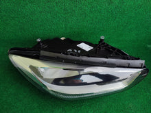 Laden Sie das Bild in den Galerie-Viewer, Frontscheinwerfer Mercedes-Benz A2479067600 Rechts Scheinwerfer Headlight SCH8662331432ih