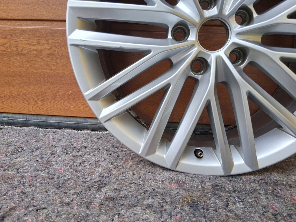 1x Alufelge 18 Zoll 7.0" 5x112 45ET Glanz Silber 575601025D Seat Ateca Rim Wheel FEL5458151878zx