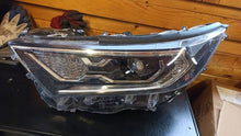 Laden Sie das Bild in den Galerie-Viewer, Frontscheinwerfer Toyota Rav V 4 LED Links Scheinwerfer Headlight SCH5113155809es