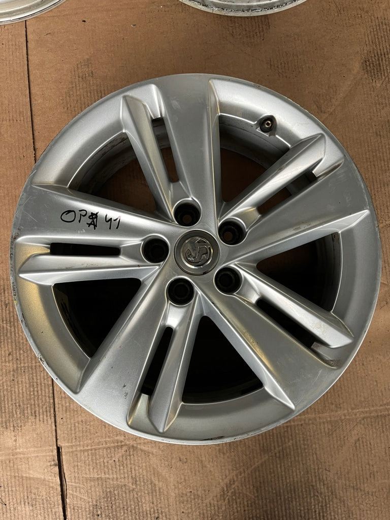 1x Alufelge 17 Zoll 7.0" 5x108 42ET Glanz Silber 00515C10 Opel X Rim Wheel FEL3015341966ox
