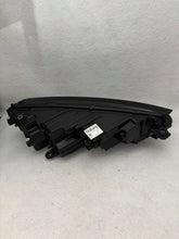 Laden Sie das Bild in den Galerie-Viewer, Frontscheinwerfer Skoda Octavia I 5E4941015 5E4941016 LED Links Headlight SCH8214571989zi