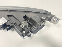 Laden Sie das Bild in den Galerie-Viewer, Frontscheinwerfer Skoda Octavia IV 5E4941016A LED Rechts Scheinwerfer Headlight SCH8876415379ji