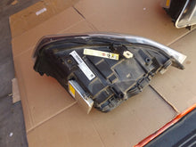 Laden Sie das Bild in den Galerie-Viewer, Frontscheinwerfer BMW 3 E91 E90 69427379 69427389 Xenon Ein Satz Headlight SCH3372284086sz