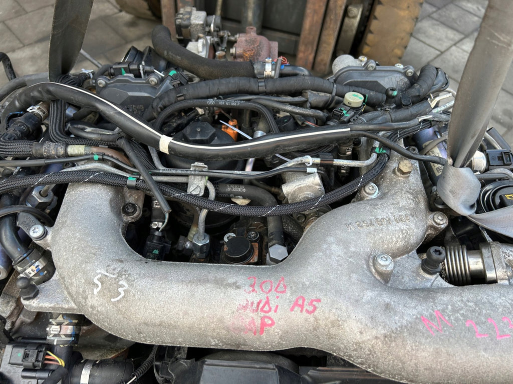 Motor Audi A4 B8 CAP 3.0 TDI 240PS 176kW 155TKm Diesel Engine Komplett