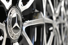 Laden Sie das Bild in den Galerie-Viewer, 4x Alufelge 18 Zoll 7.5&quot; 5x112 52ET A2464010600 Mercedes-Benz W176 Rim Wheel