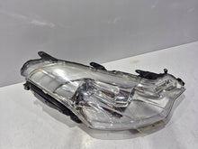 Laden Sie das Bild in den Galerie-Viewer, Frontscheinwerfer Citroën C-Crosser P7142R P7143R Xenon Rechts Headlight SCH8197850852if