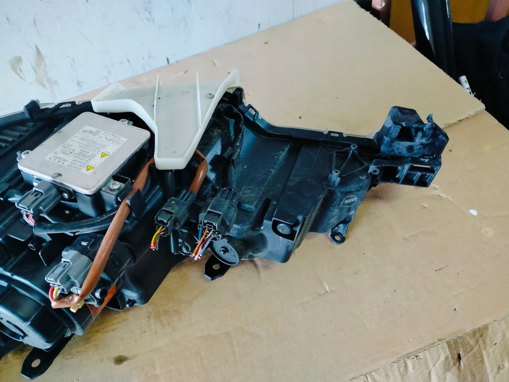 Frontscheinwerfer Peugeot 4007 Xenon Rechts Scheinwerfer Headlight SCH9660475010dx