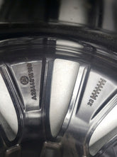 Laden Sie das Bild in den Galerie-Viewer, 1x Alufelge 18 Zoll 8.0" 5x112 32ET Glanz Silber A2544015100 Mercedes-Benz Glc FEL3815457840si