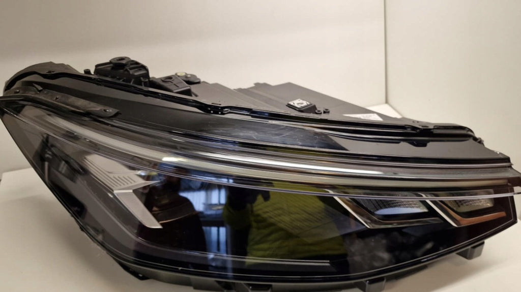 Frontscheinwerfer VW Passat 3J1941006 LED Rechts Scheinwerfer Headlight SCH7518779679ni