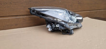 Load image into Gallery viewer, Frontscheinwerfer Mazda 2 D09K-51030 Rechts Scheinwerfer Headlight SCH5927022731tb
