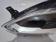 Laden Sie das Bild in den Galerie-Viewer, Frontscheinwerfer Ford Fiesta L1BB-13E015-GC L1BB13E015GC LED Links Headlight SCH2469626248rg