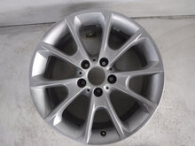 Laden Sie das Bild in den Galerie-Viewer, 1x Alufelge 18 Zoll 8.5&quot; 5x120 47ET Glanz 6796251 BMW 3 F30 F31 Rim Wheel