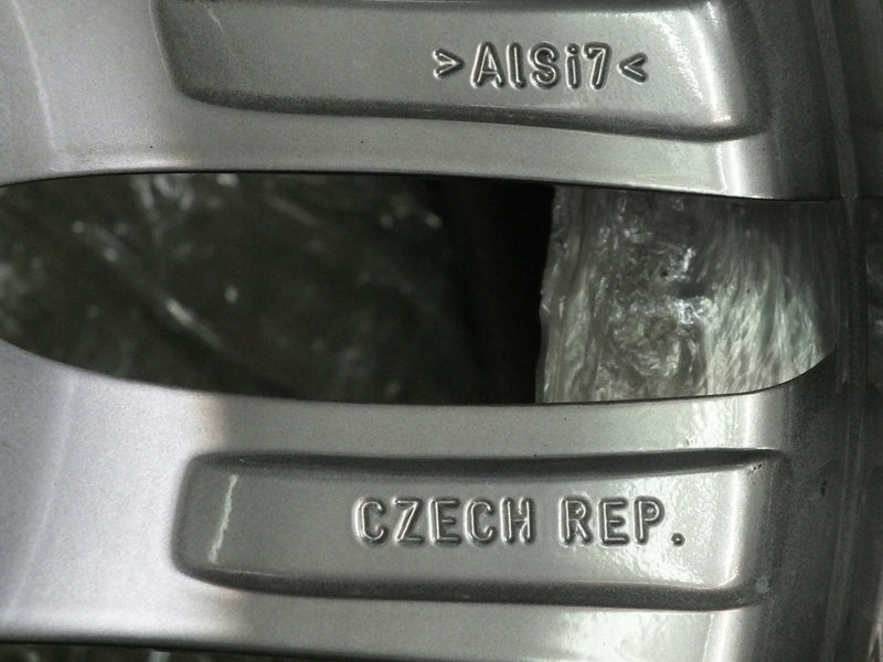 1x Alufelge 18 Zoll 8.0" 5x120 52ET Glanz Grau 7852490 BMW 1 Rim Wheel