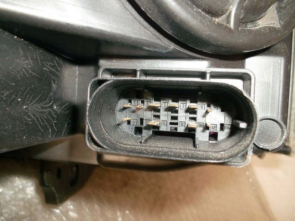Frontscheinwerfer Mercedes-Benz W176 A1768201261 Bi-Xenon Ein Satz Headlight SCH5941232340it