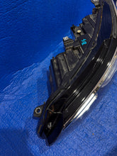 Laden Sie das Bild in den Galerie-Viewer, Frontscheinwerfer VW Golf VIII I 5H1941035J Links Scheinwerfer Headlight SCH5506198060vl