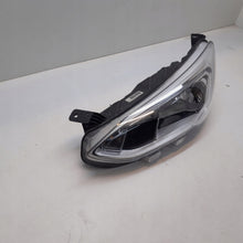 Laden Sie das Bild in den Galerie-Viewer, Frontscheinwerfer Ford Focus LED Links Scheinwerfer Headlight