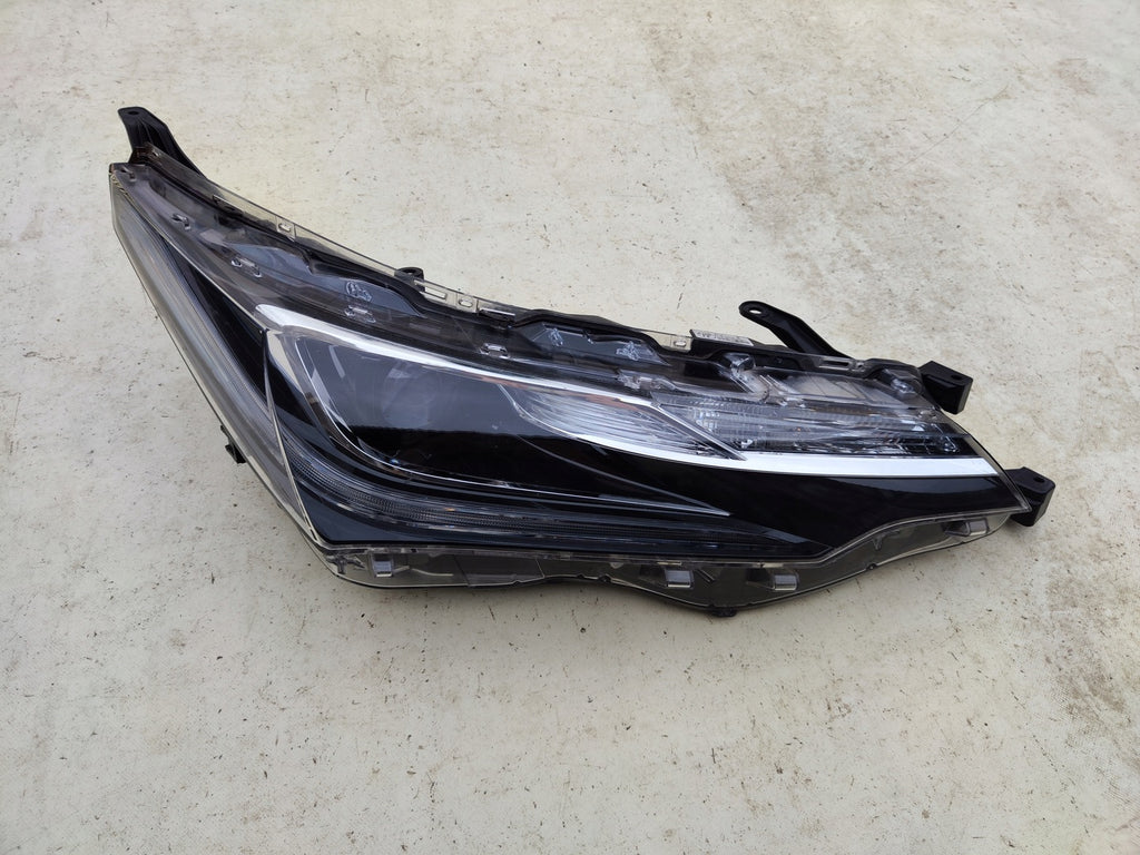 Frontscheinwerfer Toyota Corolla 81150-02L70-00 Full LED Rechts oder Links