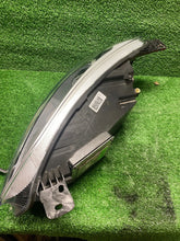 Laden Sie das Bild in den Galerie-Viewer, Frontscheinwerfer Ford Focus JX7B13E014AD Rechts Scheinwerfer Headlight SCH4050784788yq