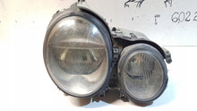 Laden Sie das Bild in den Galerie-Viewer, Frontscheinwerfer Mercedes-Benz W210 A2108203461 Xenon Rechts Headlight SCH2441157678an