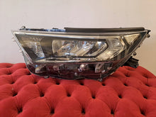 Laden Sie das Bild in den Galerie-Viewer, Frontscheinwerfer Toyota V Links Scheinwerfer Headlight SCH2837319718cd