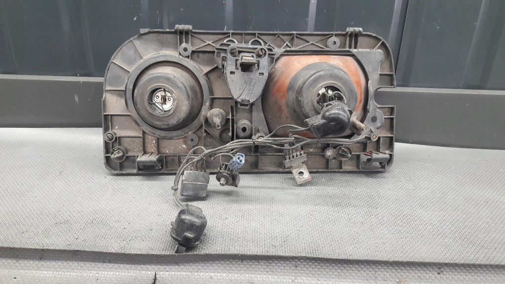 Frontscheinwerfer Renault 9 675045509 Rechts Scheinwerfer Headlight SCH8076330028ir