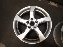 Load image into Gallery viewer, 1x Alufelge 17 Zoll 7.5&quot; 5x112 Audi A3 Rim Wheel