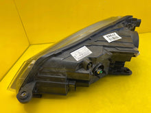 Laden Sie das Bild in den Galerie-Viewer, Frontscheinwerfer Skoda Superb III 3V1941016B Xenon Rechts Headlight