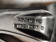 Laden Sie das Bild in den Galerie-Viewer, 1x Alufelge 18 Zoll 7.5&quot; 5x112 52ET A4474014400 Mercedes-Benz Vito W447