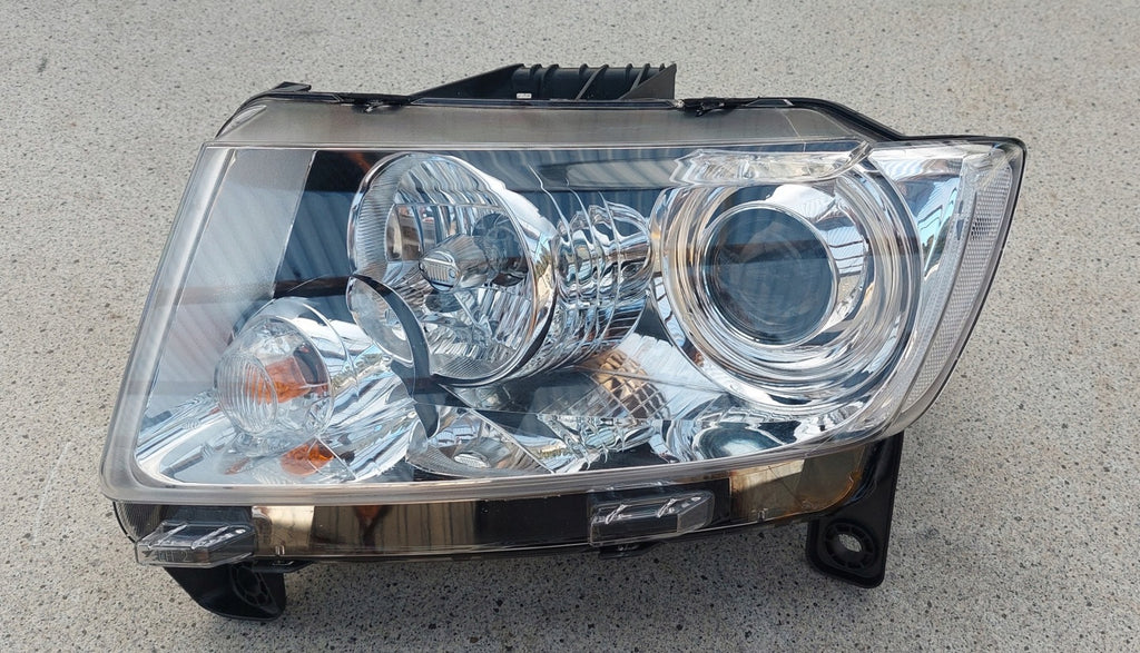 Frontscheinwerfer Jeep Grand Cherokee Wk2 55079409AJ Links Headlight SCH2028604439da